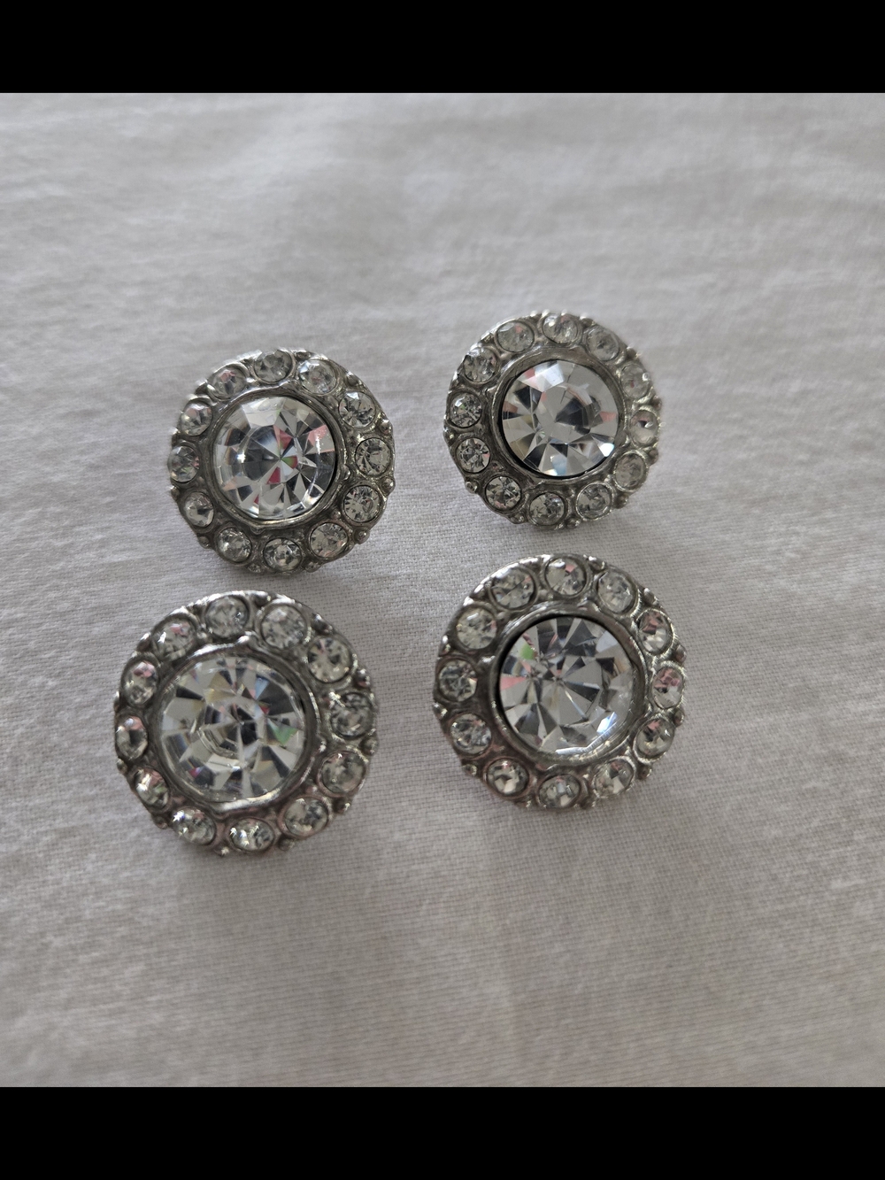 Hypergiant Star Clear Rhrinestone Buttons